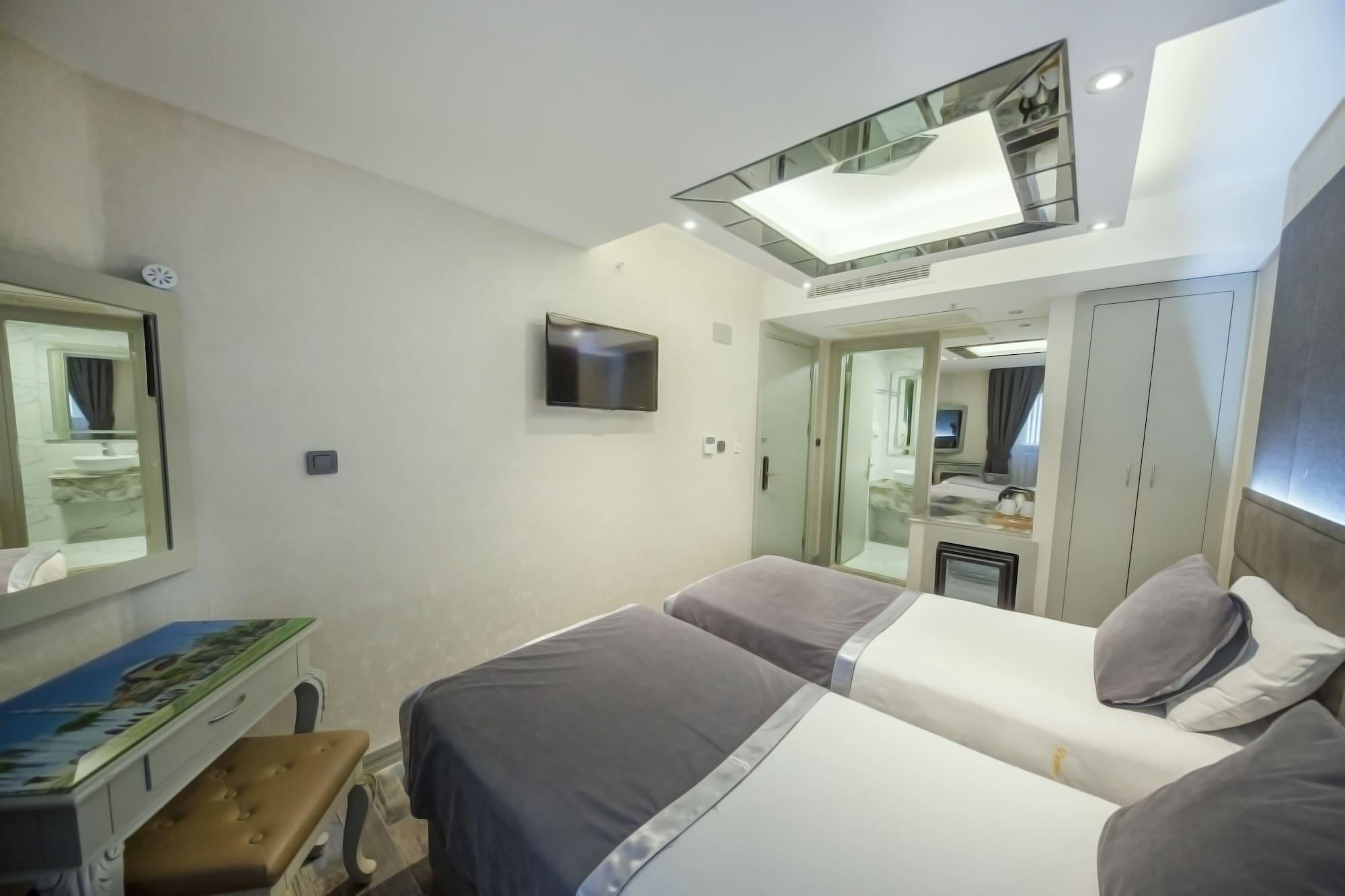 Parmada Hotel Istanboel Buitenkant foto