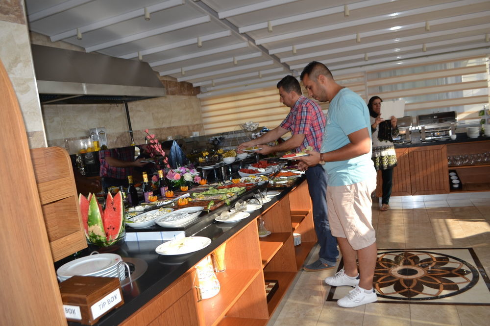 Parmada Hotel Istanboel Buitenkant foto