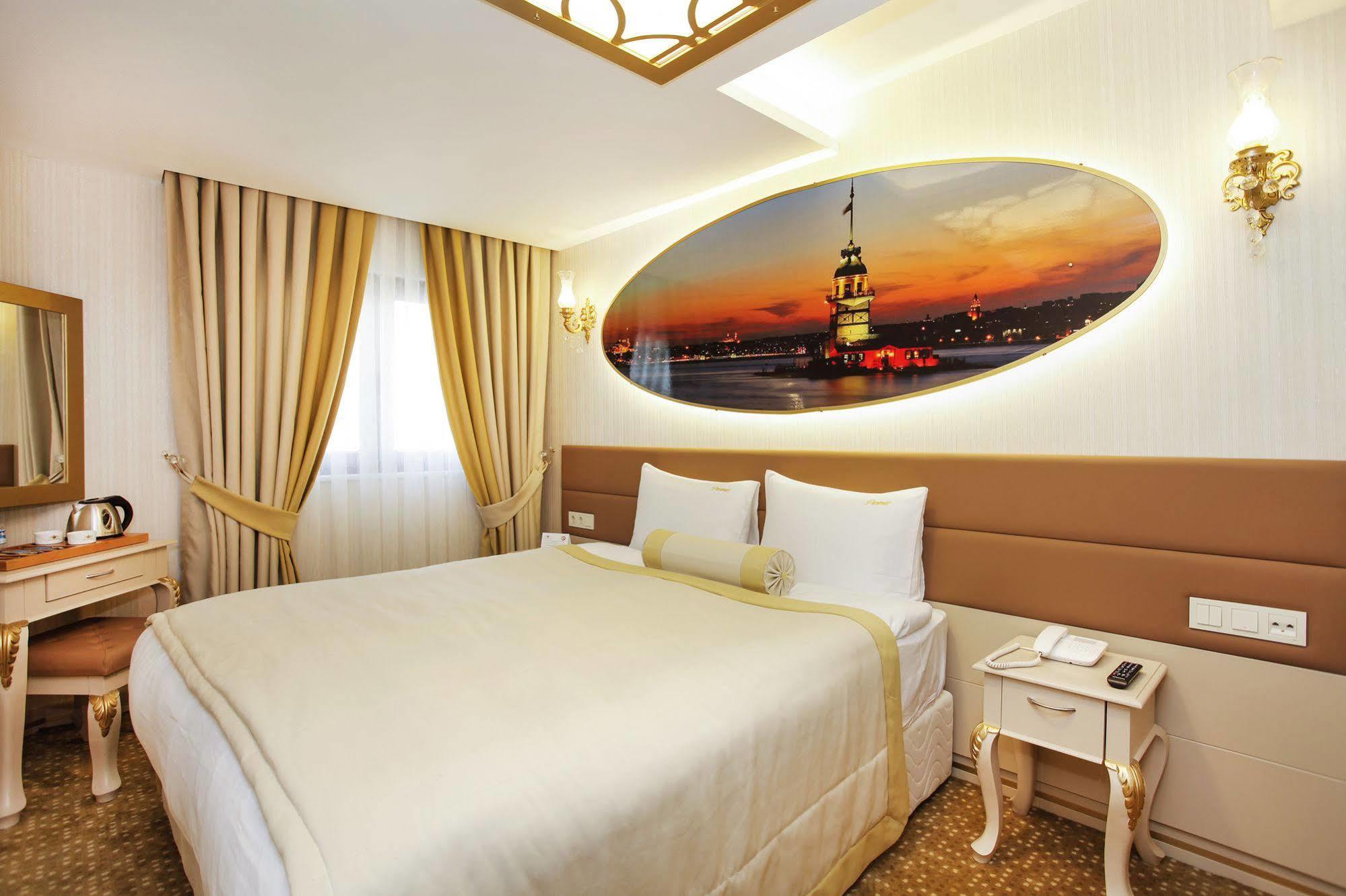 Parmada Hotel Istanboel Buitenkant foto